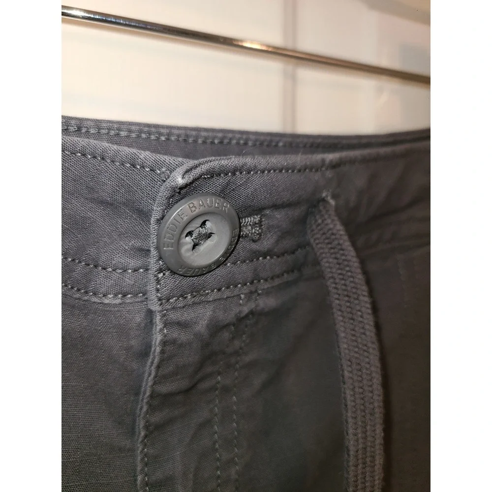 Eddie‎ Bauer Womens Mid Rise Drawstring Gray Outdoor Active Shorts Size 6 Hike